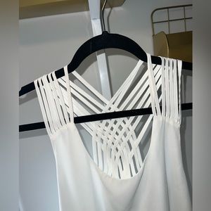 ✨3 for $10✨ Size Small Oddi White Sleeveless Top